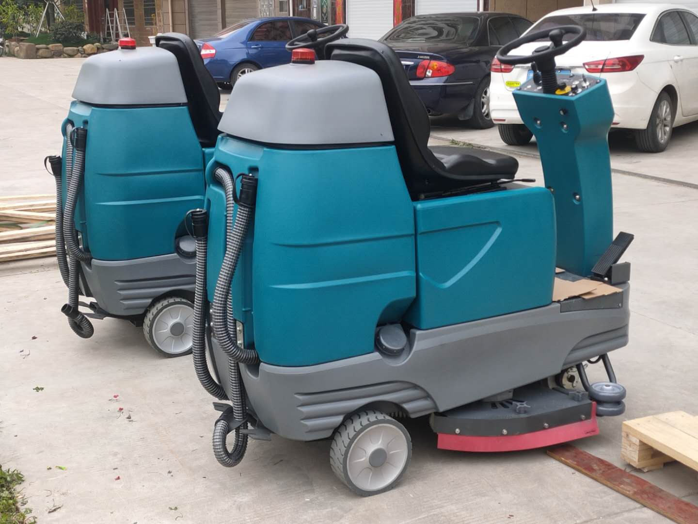 洁士S70B大型双刷驾驶式芭乐APP下载官方网站地址进入，双刷驾驶式洗地车，双刷驾驶式芭乐视频在线播放，双刷驾驶式扫地车