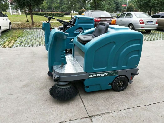 洁士S70双刷驾驶式芭乐APP下载官方网站地址进入，电动双刷驾驶式芭乐APP下载官方网站地址进入，洁士驾驶式芭乐APP下载官方网站地址进入