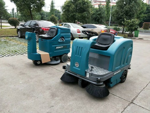 洁士S70双刷驾驶式芭乐APP下载官方网站地址进入，电动双刷驾驶式芭乐APP下载官方网站地址进入，洁士驾驶式芭乐APP下载官方网站地址进入